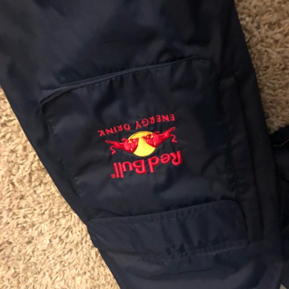 Red Bull SnowJacket - Picture 5 of 5
